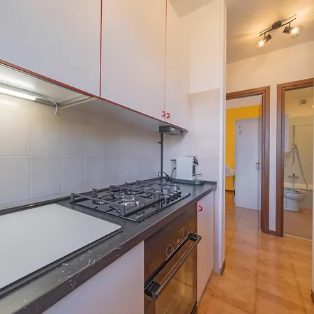 Apartmentsgarda - Residenza Mantegna 아파트