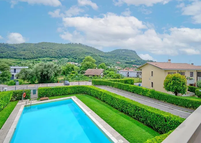 Apartmentsgarda - Residenza Mantegna شقة