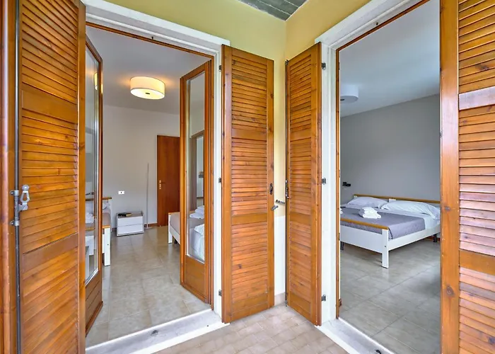 Apartmentsgarda - Residenza Mantegna شقة