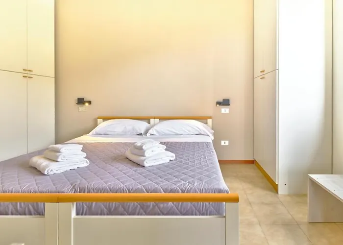 Apartmentsgarda - Residenza Mantegna شقة غارْدا