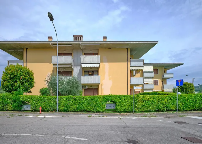 Apartmentsgarda - Residenza Mantegna شقة *