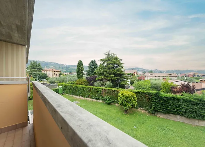 Apartmentsgarda - Residenza Mantegna شقة *